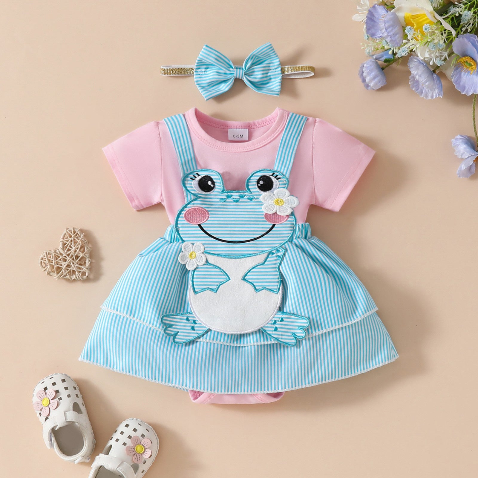 Baby Bear Embroidered Fake Suspender Skirt Short Sleeve Triangle Baby Dress