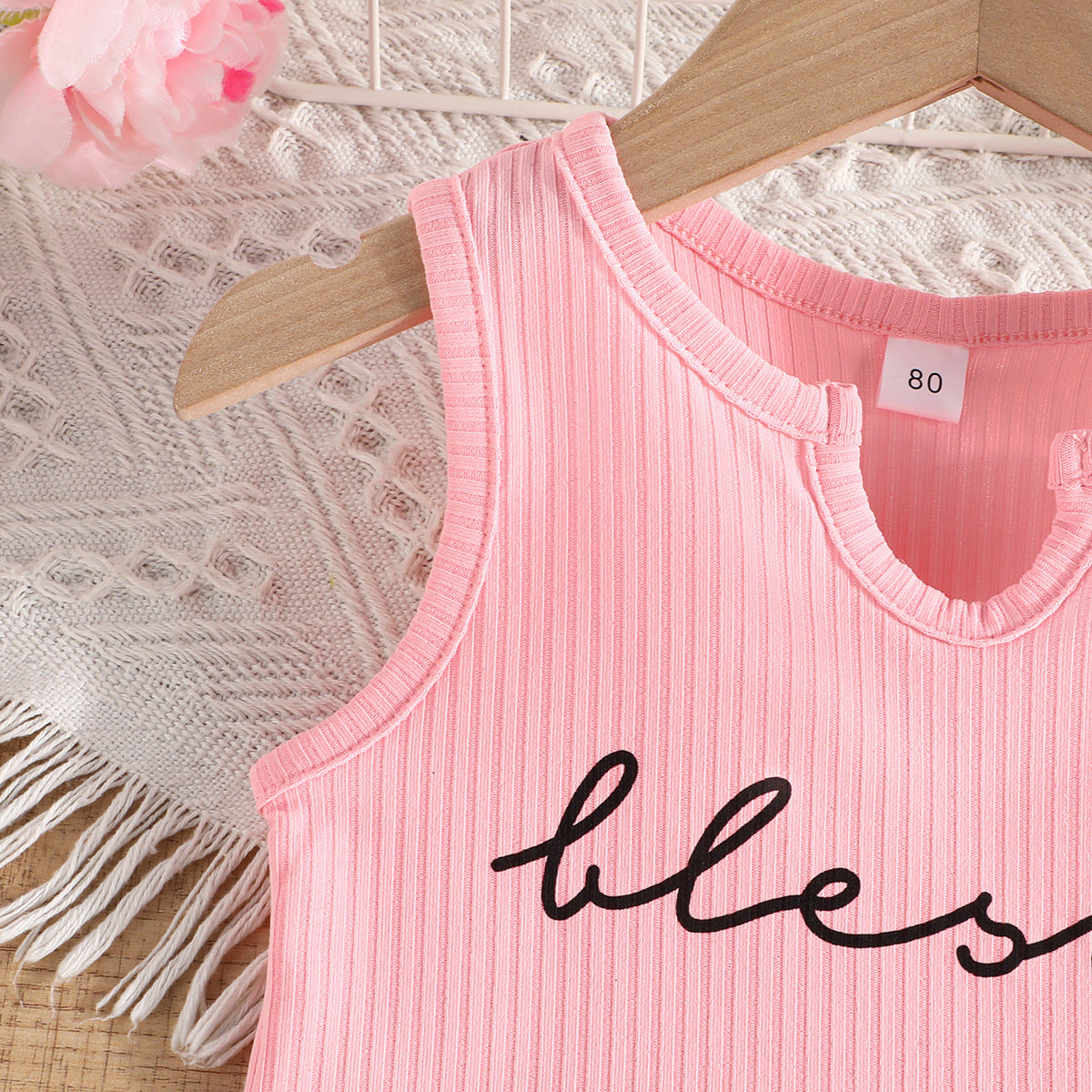 Girls' Letter Print Solid Color Sleeveless Top Camouflage Trousers 2pc Set