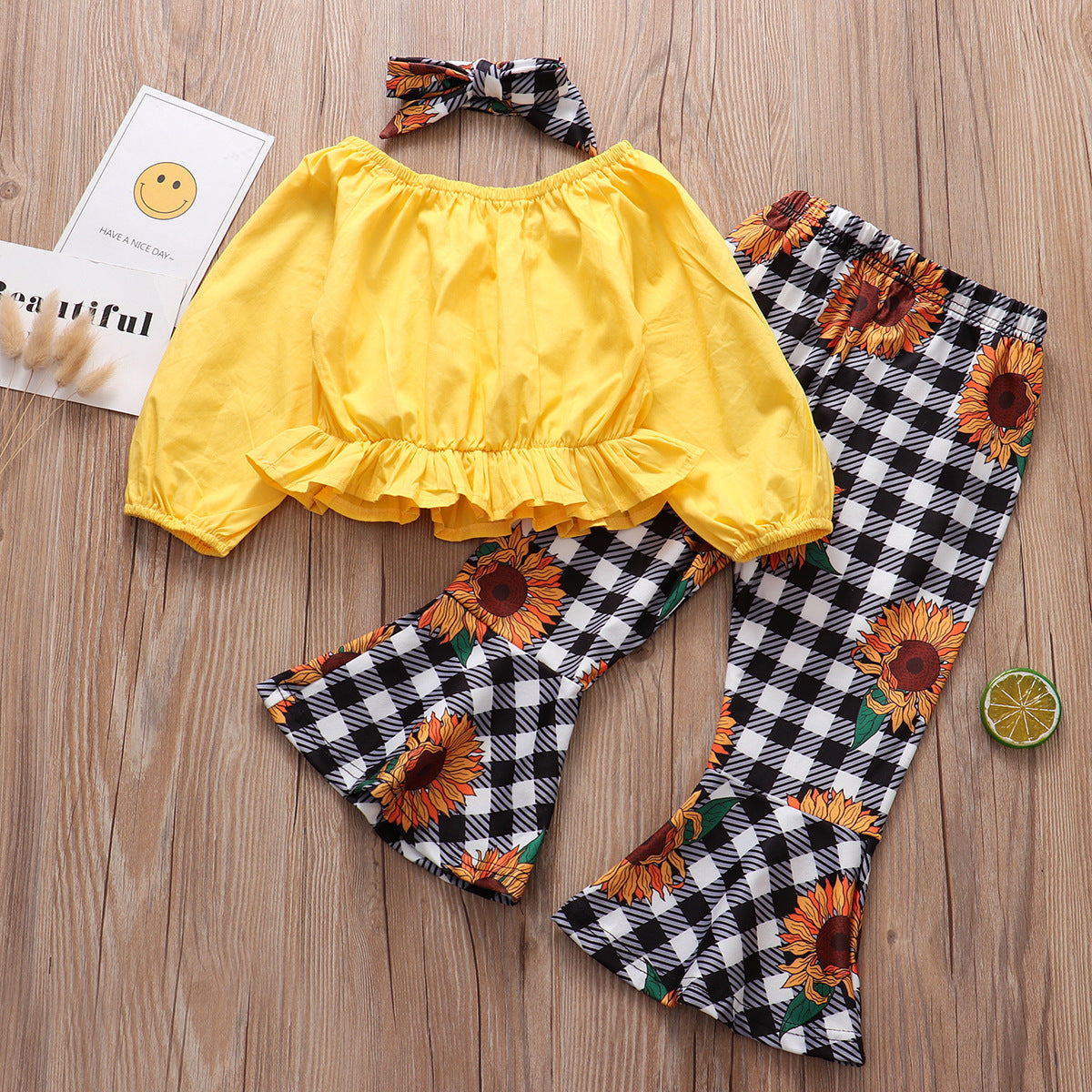 Autumn New Style Long Sleeve Yellow Blouse Plaid Sun Flower Flare Pants Girls' Suit 3-piece Set