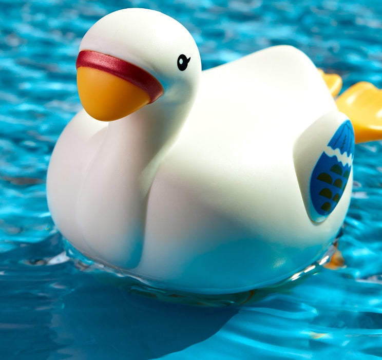 Goose Dolphin Swimming Wind-up Clockwork Infant Water Toys