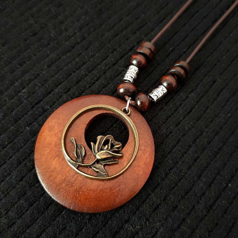 Retro Ethnic Style Beaded Wood Chip Hollowed Out Necklace