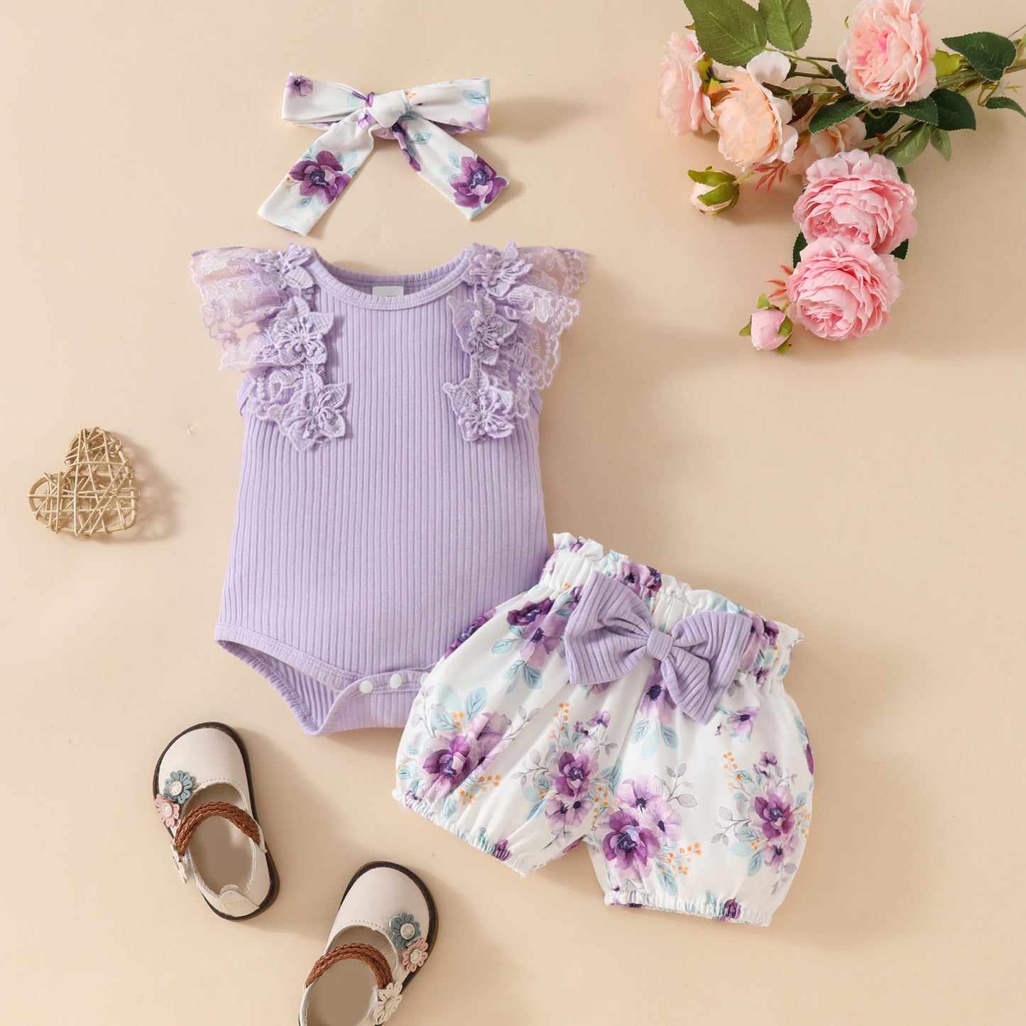 Children's Sleeveless Sunken Stripe Top Flower Shorts Suit