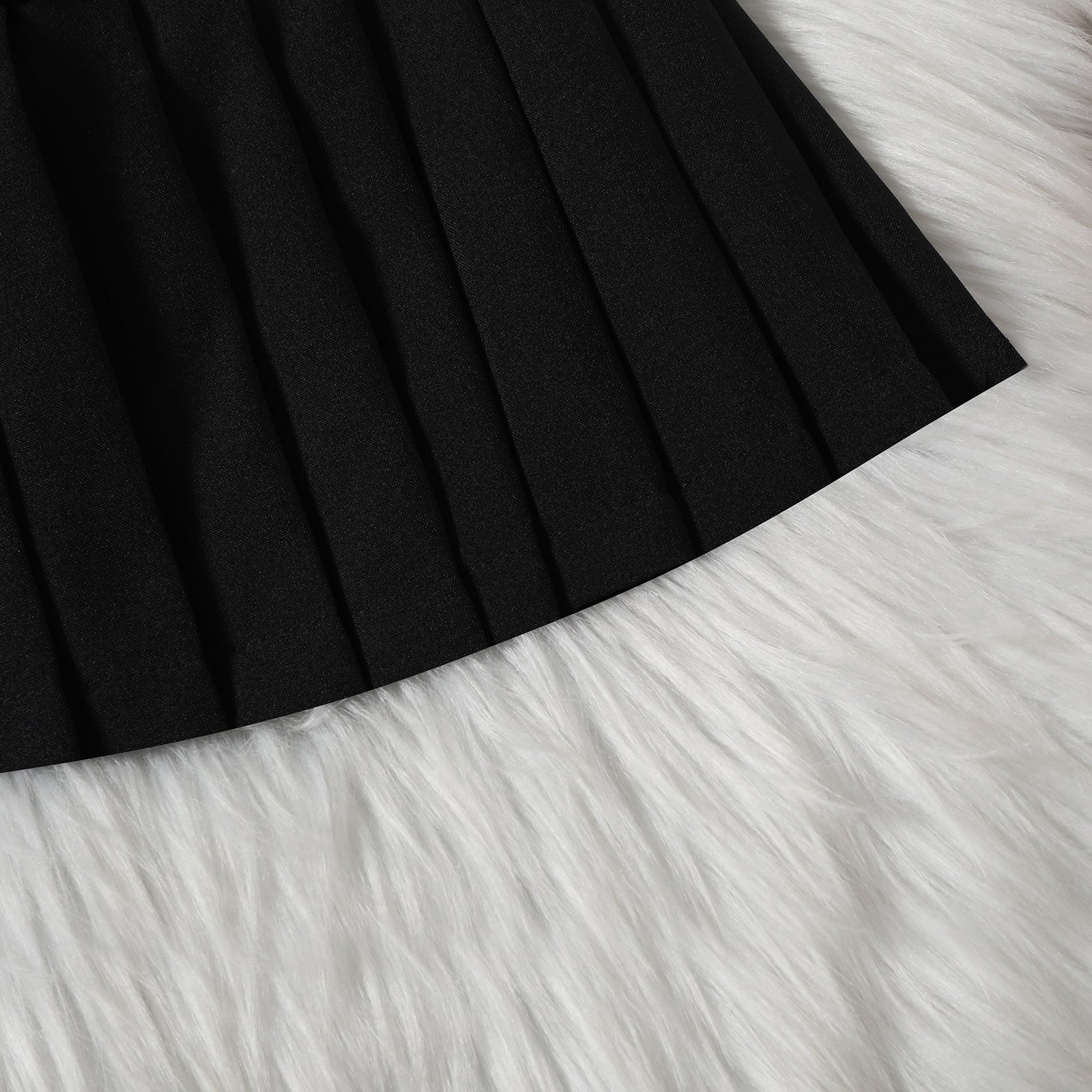 Girls' Fashionable V-neck Solid Color Single-breasted Vest Top Pleated Skirt Belt 3pc Set