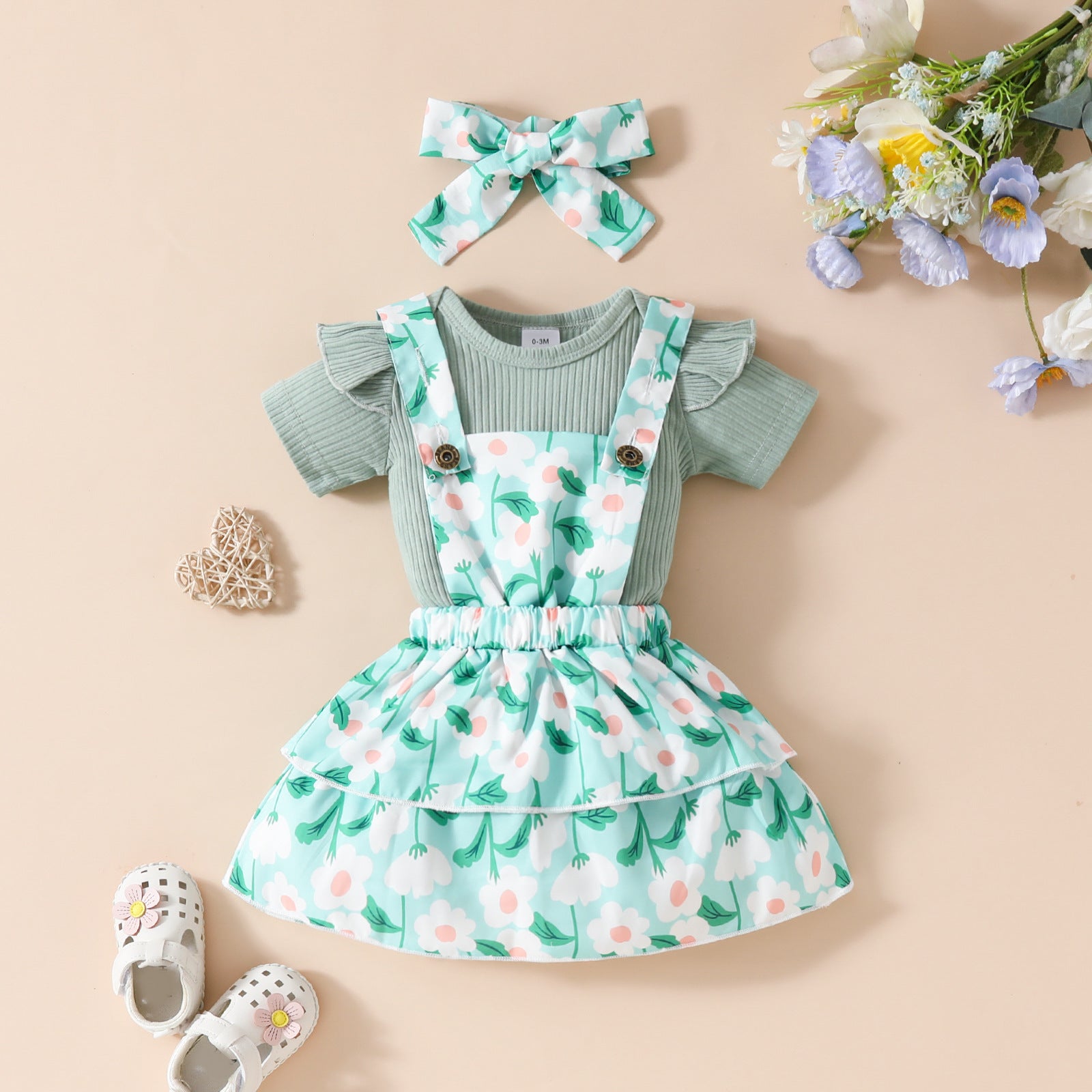 Baby Girl's Summer Short-sleeved Top Suspender Skirt Suit Set