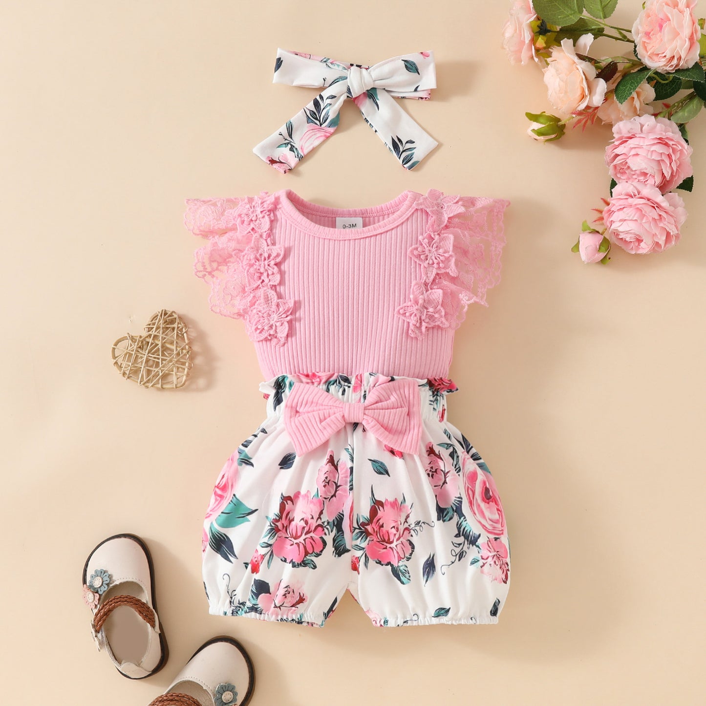 Children's Sleeveless Sunken Stripe Top Flower Shorts Suit