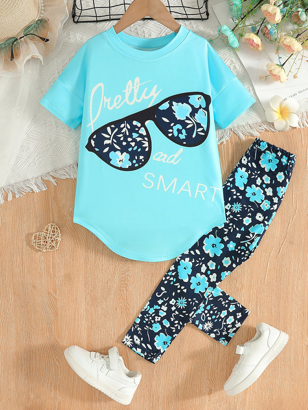 Girls Heat Transfer Patch Short Sleeve Round Neck Top Casual Pants Suit