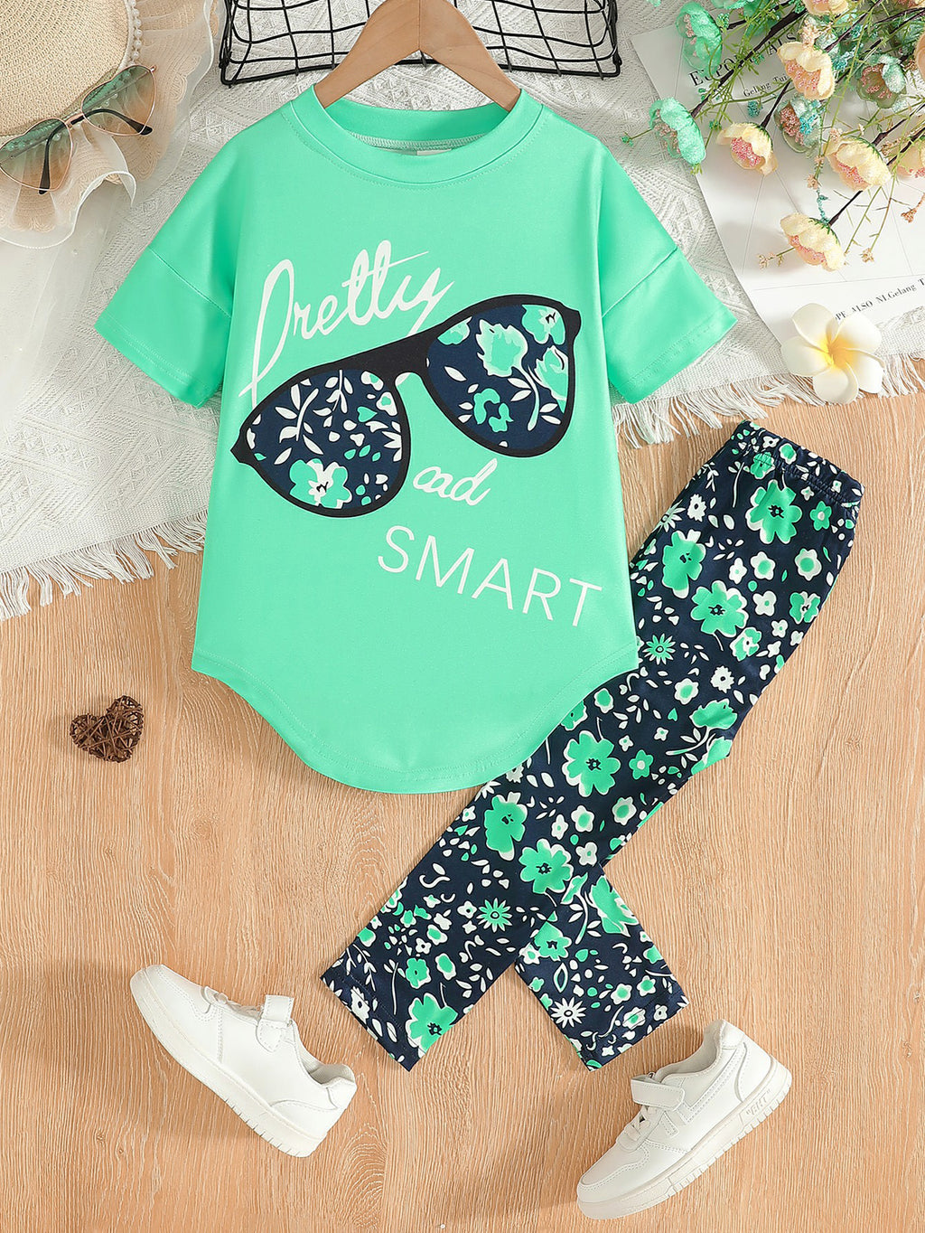 Girls Heat Transfer Patch Short Sleeve Round Neck Top Casual Pants Suit