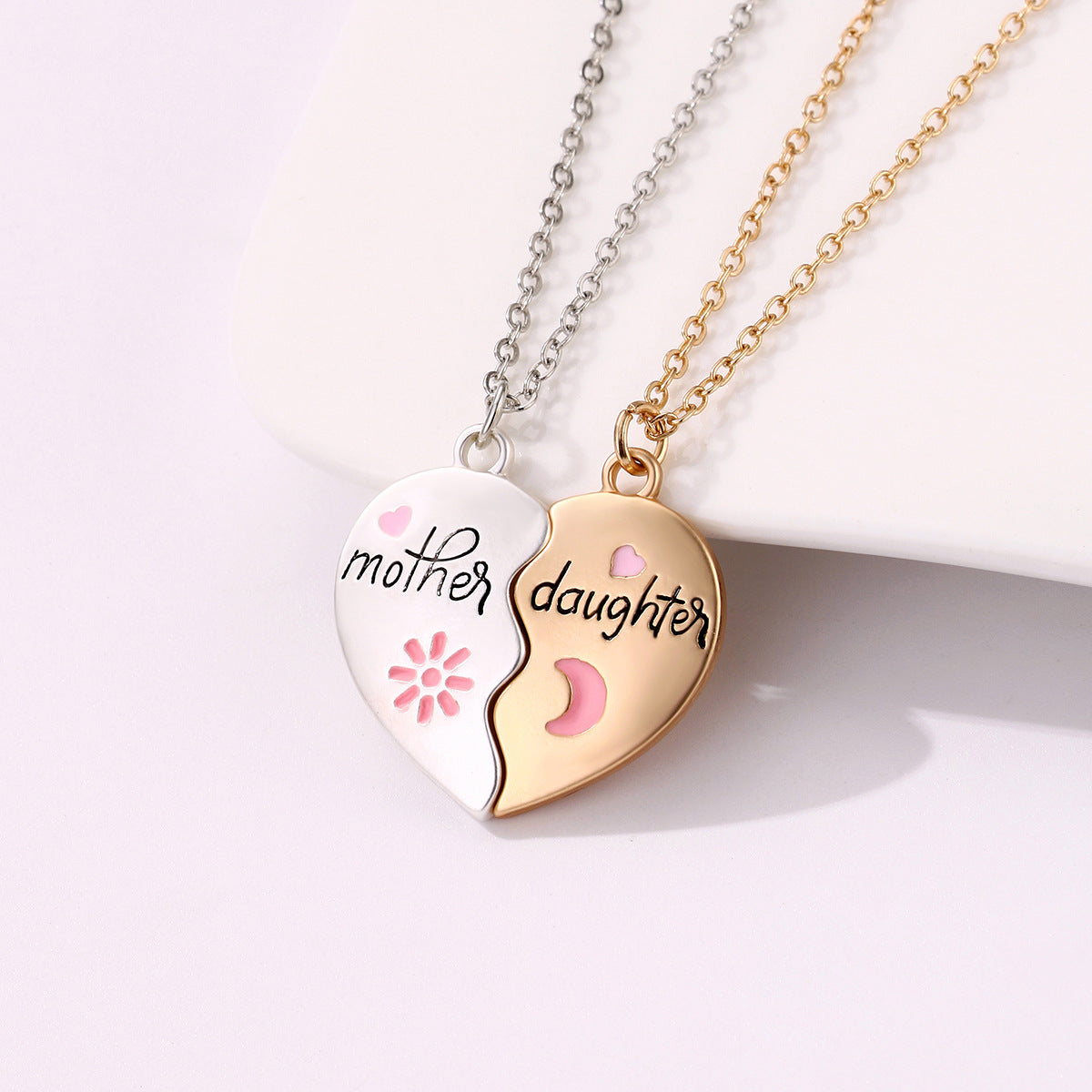 2PCS Set Jewelry Mother Daughter Necklace Matching Heart Magnetic Pendant Fashion - Gift For Mom