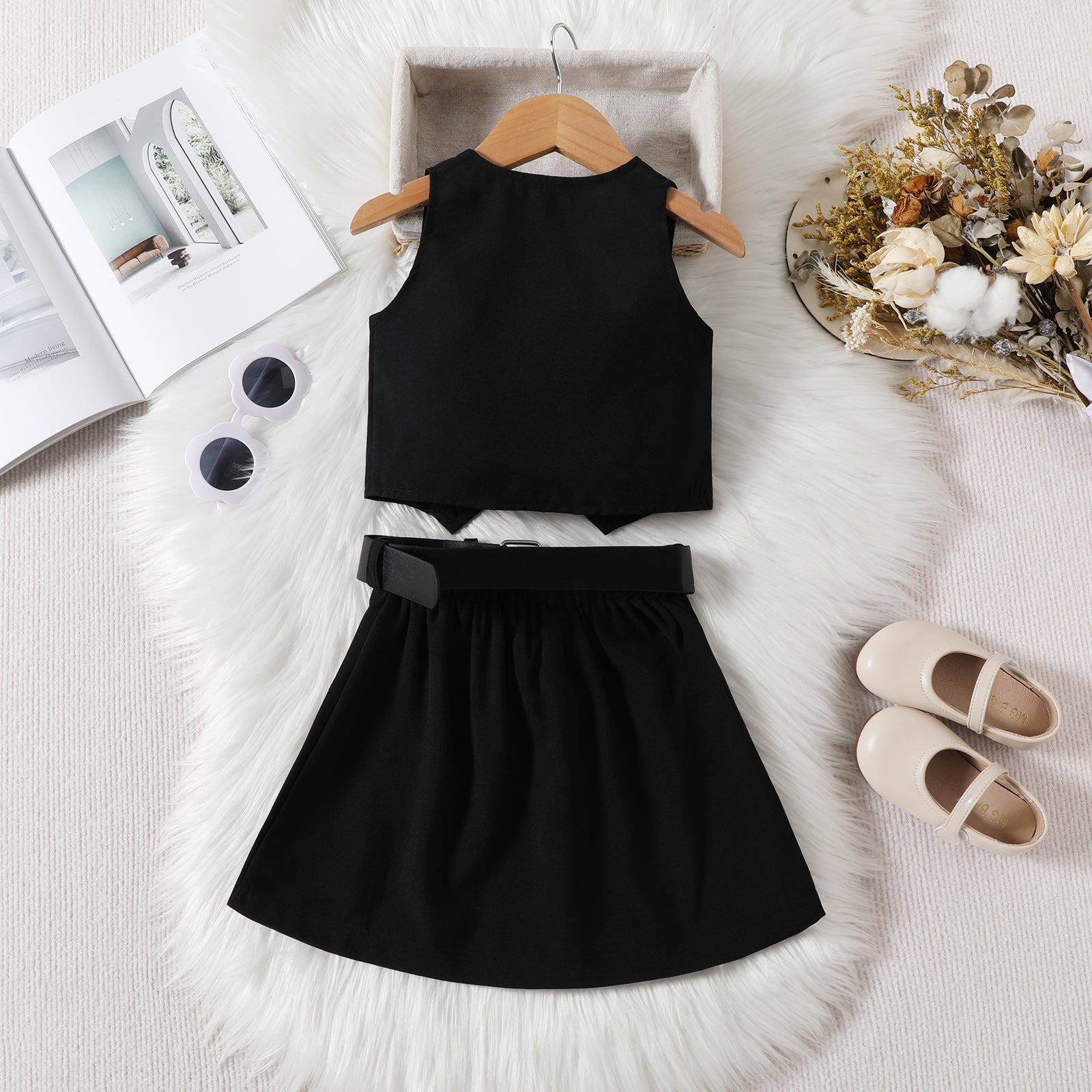 Girls' Fashionable V-neck Solid Color Single-breasted Vest Top Pleated Skirt Belt 3pc Set